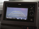 ◆バックカメラ◆リバースにするだけで映ります、後方の安全確認や、狭い駐車場での車庫入れ、雨の日や夜間など視界の悪い時に便利です!安全にバックする為には欠かせない装備です。