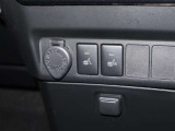 運転席・助手席にシートヒーターが装備されております。