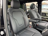 運転席・黒革シート・シートヒーター・メモリー付きパワーシート。