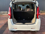 トランクルームから後席のシートを倒せますので、お荷物の大きさに合わせて調整可能です☆