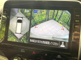【アラウンドビューモニター】専用のカメラにより、上から見下ろしたような視点で360度クルマの周囲を確認することができます☆死角部分も確認しやすく、狭い場所での切り返しや駐車もスムーズに行えます。