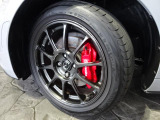 Brembo社製ブレーキ搭載車両です!ブレーキングにもこだわりを!