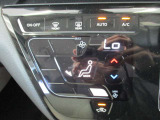 オートエアコンを装備しています!!寒い冬も暑い夏も全席に快適な空調をお届けします♪ご納車時からより快適にお乗り頂ける、エアコンフィルターの交換や、エアコン内部洗浄も承ります☆
