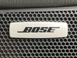 【BOSEサウンドシステム】メーカーオプションの高品位サウンドシステムを搭載。専用のチューニングが施された大小様々なスピーカーから良質なサウンドが奏でられ、臨場感あふれる音響空間を演出します。