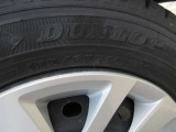 タイヤサイズは、155/65R14です。