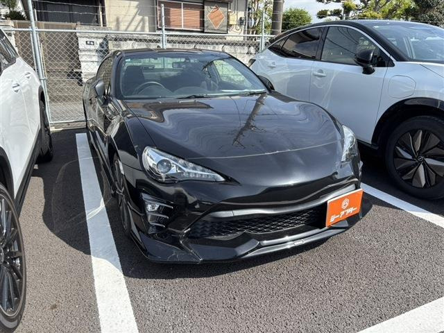 86 2.0 GT CWETエアロ 禁煙車 Carrozzeriaナビ