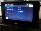 CD、DVD、Bluetooth、AM、FM、AUX、スマートフォン接続ができます。