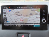 【ホンダコネクト対応ナビ】快適な操作性で、使える機能が満載!自動地図更新機能や24時間365日緊急サポート、スマートフォンを使ったドアロック解除・エンジン始動などといった便利な機能が搭載されています。