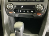 運転席/助手席シートヒーターで寒い日もすぐに温かくなり快適に過ごせます。3段階の温度調整が可能です