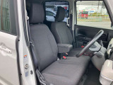 使用感のないきれいな運転席シートです!