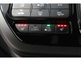 シートヒーター装備車両♪♪寒い冬はもちろん♪肌寒い春先・秋口まで活躍してくれるあると嬉しい装備です♪♪