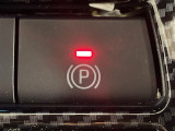 【電動パーキングブレーキ】パーキングブレーキを指先だけで操作可能です!力の弱い人にも安心してブレーキをかけていただけます!