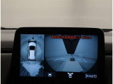 パノラミックビューモニター 車両上空より写したような画像をモニターに表示☆車庫入れや、幅寄せなどに大変便利な機能です♪