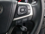 レーダークルーズコントロール(全車速追従機能付)が装着され、ミリ波レーダーと単眼カメラで先行車を認識し、車速に応じた車間距離を保ちながら追従走行を支援します。