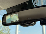 カメラボタンを二回押すことで運転席からの死角もカバーできます。