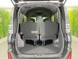 普段のお買い物や通勤、送迎等に十分な荷室スペースを確保しております。セカンドシートを倒すと、大きな荷物の積載も可能です♪