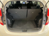【ラゲッジルーム】コンパクトカーなのにたっぷり荷物も積み込めます!