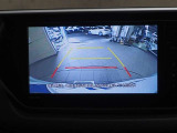 車庫入れなどに活躍するバックモニターも付いてます!