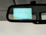 【バックモニター】車庫入れのときも安心のバックモニター付!!見やすいカラー画像です。女性が苦手な駐車もこれで快適ですね!大変便利な装備ですよ!