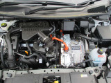 エンジンルームも綺麗にクリーニング済んでます。