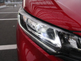 夜間走行時もLEDヘッドライトが明るく安全に前方を照らします。雨の日なども視界が良いのでストレスが軽減されますよ。対向車からも見えやすいので相手に接近を知らせることができますね。