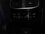 シートヒーター&ベンチレーションを装備しています。季節を問わず快適なドライブをサポートします。