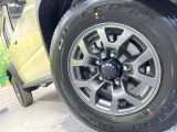 【純正15インチアルミホイール】外観にマッチした純正アルミホイールを装着しております。各種社外アルミホイールや、スタッドレスタイヤも取扱いしております。是非ご相談ください♪