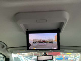 【 後席モニター 】 ミニバンのマストアイテムの後席モニターで車内みんな退屈せずにドライブできます