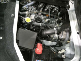 「まるまるクリン」によりエンジンルームもキレイに仕上げてあります。もちろん整備も済みですのでご安心してお乗りいただけます。