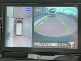 アラウンドビューモニターまるで車を真上から映したような映像で、前後左右の感覚が分かります♪車庫入れや駐車時に大活躍の機能です。