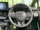 【純正革巻きステアリング】上質な革を使用することで、手にしっかり馴染みとても運転しやすいハンドルです♪