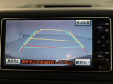 バックガイドモニターで、後方を確認しながら安心して駐車することができます。運転初心者も熟練者も必須の機能ですよ!