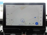純正ナビを装備。タッチパネル式で使いやすく、お出かけもラクラクです。