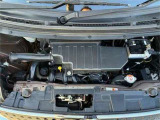 エンジンルームも比較的綺麗な状態です。
