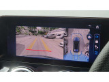 【360度カメラシステム】リバースと連動し、車両後方の映像をディスプレィに表示歪みの少ないカメラにより鮮明な画像で後退の運転操作をサポートします。