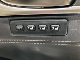 シートメモリー機能付き。1台の車を家族や複数人で共有している場合は便利な機能です。