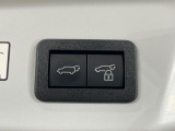 【パワーバックドア】スマートキーや運転席のボタンを押すだけでリアゲートが自動で開閉します!荷物を持っている時や、高い位置にあるバックドアを閉める際に便利な機能です♪