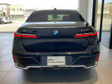 BMWのフラッグシップとしての威厳と、未来を見据えた先進性。その両方を静かに、そして確かに体現しているモデルです。