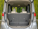 普段のお買い物や通勤、送迎等に十分な荷室スペースを確保しております。セカンドシートを倒すと、大きな荷物の積載も可能です♪
