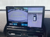 マルチビューカメラを搭載ですので、まるで見下ろし映像のように車両の周囲を確認できます。