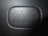 サイドカーテンエアバックシステムは、側面衝突時に大人から子供までさまざまな体格の乗員の頭部や頚部を広範囲で保護。特にセンターピラーへの頭部衝突を防ぐ展開性能を実現しています。