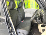 運転席シート廻りは使用感も少なく、良好な状態となっています。前オーナー様が丁寧に使っていたことがよくわかりますね。