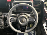 【純正革巻きステアリング】上質な革を使用することで、手にしっかり馴染みとても運転しやすいハンドルです♪