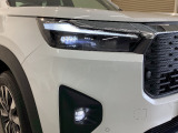 【LEDヘッドライト】ディスチャージヘッドライト(HID)と同等の明るさで、夜道や雨天走行が明るく視界良好!! フォグライトも装備で、安心感さらにUPです♪安心ドライブを楽しんで下さい♪