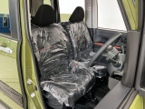 【運転席・助手席】内装ルームクリーニング済みです。しっかり綺麗にしていますので、是非、お確かめください。車に自信があるからこそ、是非一度ご来店頂き内外装も見てもらえると幸いです。