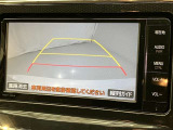 バックガイドモニターで、後方を確認しながら安心して駐車することができます。運転初心者も熟練者も必須の機能ですよ!