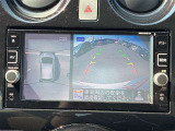 【アラウンドビューモニター】クルマを上から見下ろした視点で駐車をしっかりとサポートします!!