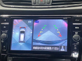 【アラウンドビューモニター】車を上から見下ろしているかのような映像で周囲の状況がひと目で確認、狭い駐車場に駐車するときも安心です♪