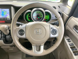 ステアリングも使用感が少なく、きれいな状態となっております♪