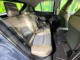 後部座席も気になるようなキズ・汚れやへたり等、大きなダメージはなく、良好な状態です。
